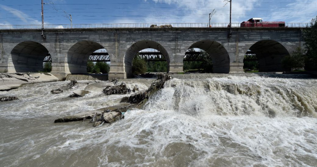 Avertismente meteo: Cod galben de inundații în 24 de județe
