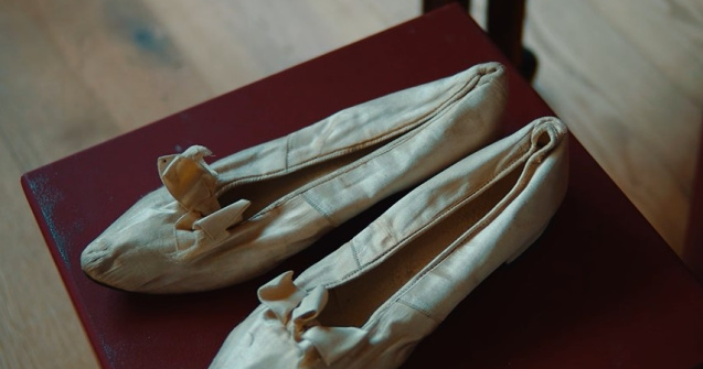 Articole de lenjerie care i-au aparţinut împărătesei Sissi, scoase la licitaţie