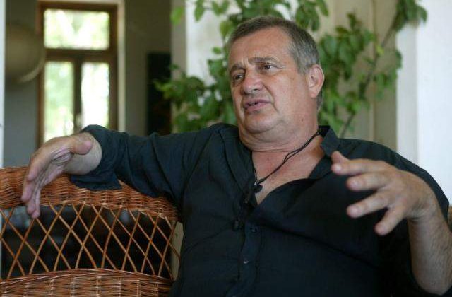 Dinescu, incompatibil la CNSAS