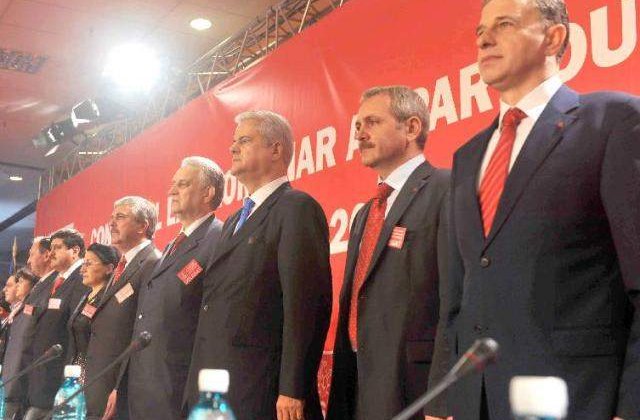 Schimbari pe scena politica romaneasca: Opozitia intra in restructurari