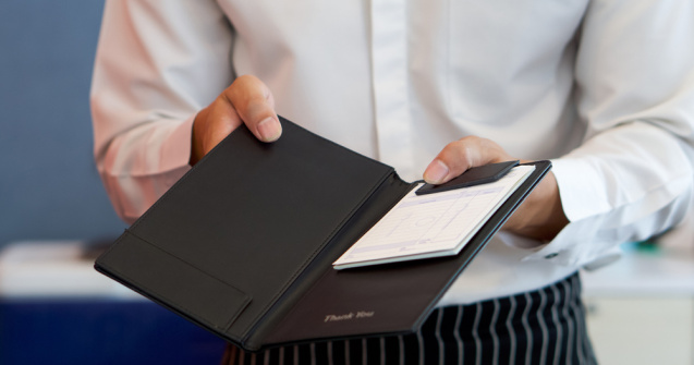 Bărbat cercetat penal pentru că nu a achitat nota de plată pentru un eveniment