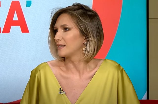 Adela Popescu, probleme cu a treia sarcină: „Am niște complicații la coloană. Durerea e foarte mare!”