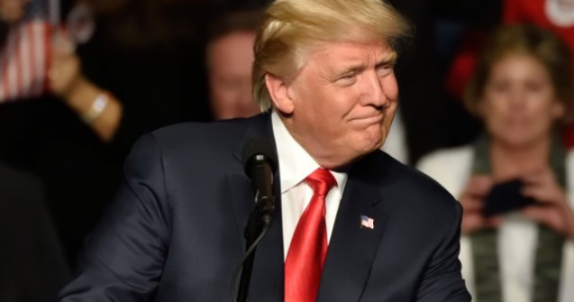 Donald Trump și-a închis blogul din cauza numărului mic de cititori