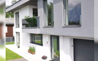 Aluminiu versus PVC: care...