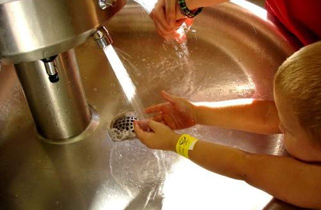 Igiena la romani: 4 bucati sapun si 1 deodorant pe an