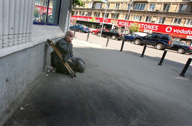 Contrast de Romania: 101 masini Ferrari, 1,7 milioane de Dacii