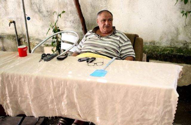 Imparatul romilor de pretutindeni, Iulian Radulescu, transportat la spital