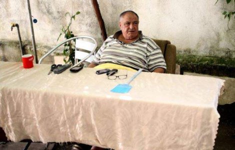 Imparatul romilor de pretutindeni, Iulian Radulescu, transportat la spital