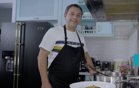 Chef Sorin Bontea, filmat într-o ipostază neașteptată. „Vremea asta mă inspiră!”