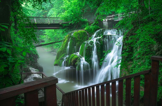 VIDEO Cascada Bigăr, considerată cea mai frumoasă din lume, s-a prăbușit