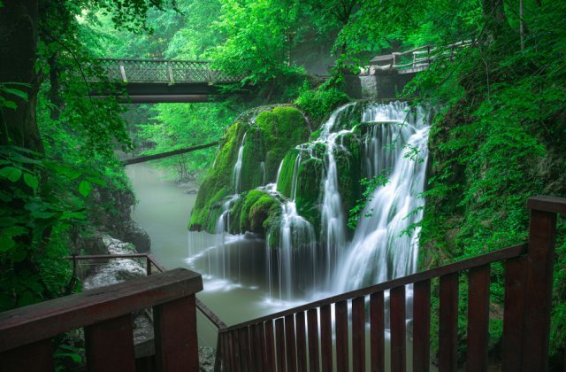 Reacția lui Marcel Vela, după prăbușirea cascadei Bigăr: „Haideți să găsim, împreună, o soluție”