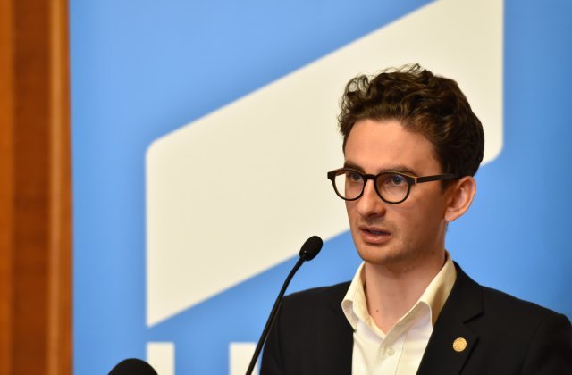 Iulian Bulai, mesaj ironic după prăbușirea Cascadei Bigăr: Nu avem cărți poștale cu aceasta modificată &icirc;n Photoshop