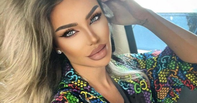 Bianca Drăgușanu se află din nou pe mâna esteticianului!