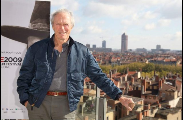 Clint Eastwood, premiat la Casa Alba