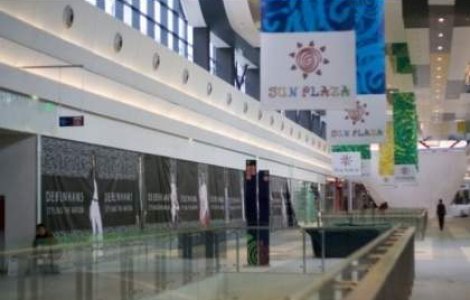 Sunt prea multe malluri in Romania?