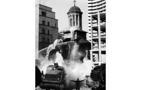 Romania, lovita de un cutremur mai puternic decat cel din '77?!
