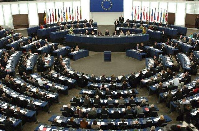 Silaghi si Hellvig ar urma sa preia cele doua mandate vacante in PE ale PNL