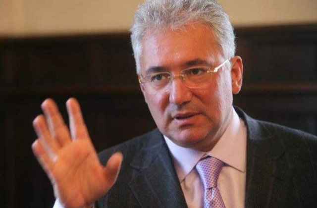 Videanu: Extrasele din stenograme sunt prezentate fragmentat, creand o imagine falsa