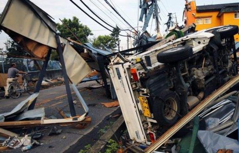 O tornada si ploi torentiale au provocat pagube insemnate in Japonia