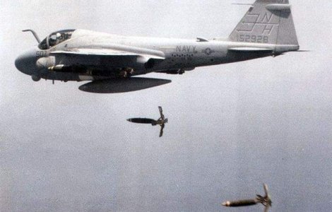 Opt bombe de aviatie, gasite pe santierul Aeroportului Iasi