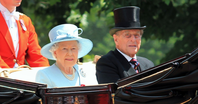 Prințul Philip ar fi împlinit astăzi 100 de ani. Cum va marca momentul regina