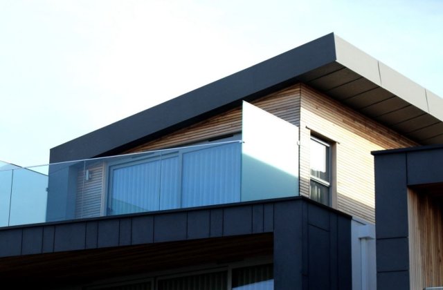 Cum să-ți protejezi casa cu ajutorul luminilor