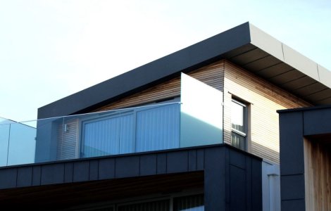 Protejează-ți casa cu ajutorul luminilor