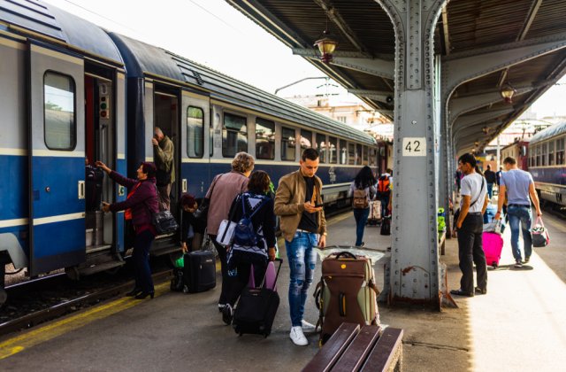 CFR Călători lansează o aplicație mobilă pentru achiziția biletelor de tren. De când va fi disponibilă
