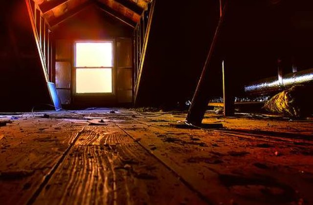 O profesoara disparuta la Brasov, gasita moarta in podul liceului la care preda