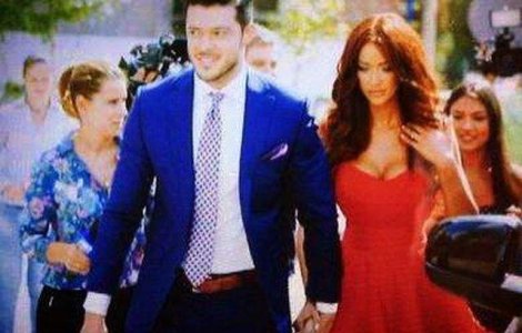 Bianca Dragusanu si Victor Slav s-au luat "cu acte in regula"