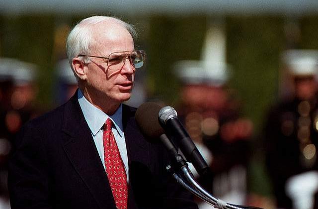 John McCain: Ar trebui sa legalizam marijuana