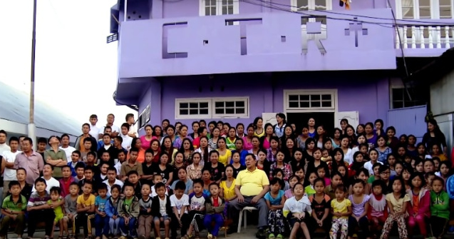 Liderul celei mai numeroase familii din lume a murit la 76 de ani