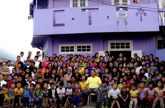 Bărbatul considerat liderul celei mai numeroase familii din lume a murit la vârsta de 76 de ani