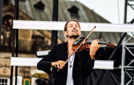 Violonistul David Garrett revine în România în mai 2022 cu două concerte