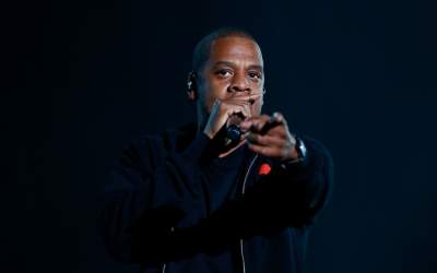 Rapperul Jay-Z a dat în...