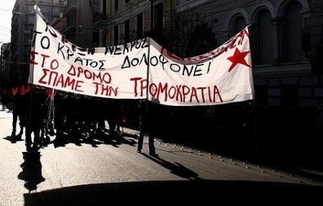 Proteste violente in Grecia: "Razboi razboiului capitalistilor"