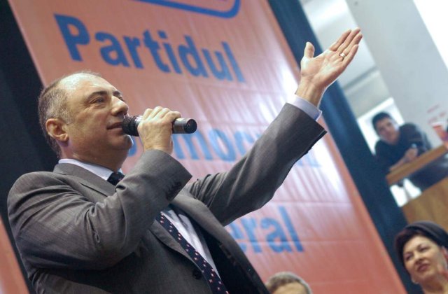 Sustinere populara pentru Solomon