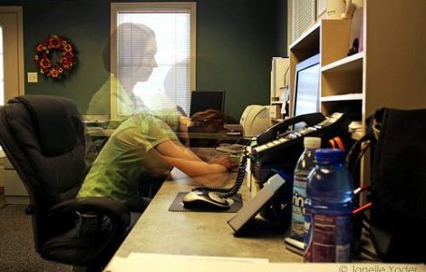 6 moduri in care poti dormi la birou!