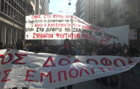 Grecia, paralizata de "al treilea val" de greve