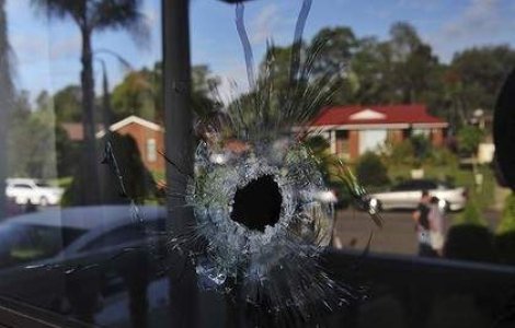 Doi romani au fost raniti cu focuri de arma in Madrid