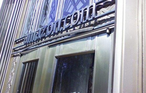 Amazon ar putea oferi smartphone-uri gratuite