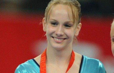 Sandra Izbasa si-a anuntat retragerea