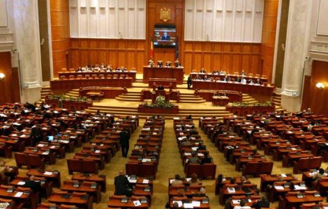 Parlamentarii constituie comisia privind Rosia Montana