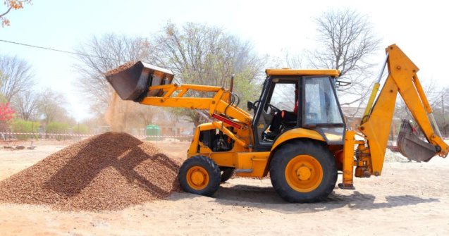Buldozer versus buldoexcavator: care sunt diferențele?