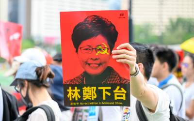 Presa nu trebuie să...