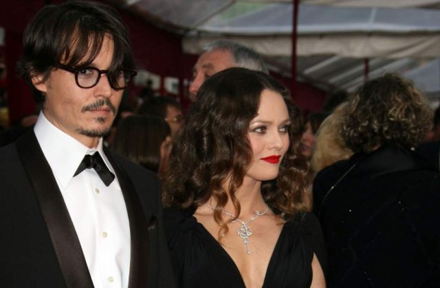 Vanessa Paradis nu-l vrea pe Johhny Depp in scene fierbinti cu Angelina Jolie