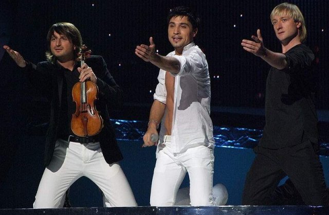 "Tarul"  Evgeni Plushenko readuce arta patinajului in Campionatul Mondial de la Torino