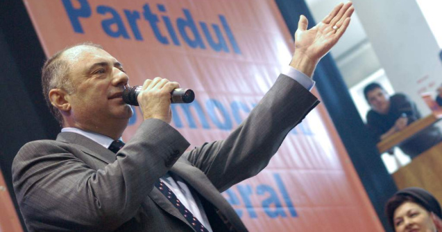 Miting la Craiova pentru primarul arestat