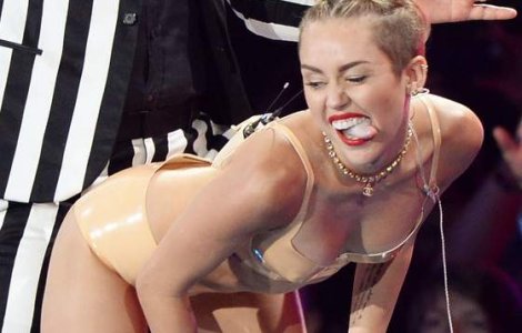 Miley Cyrus, respinsa de revista Vogue dupa prestatia sa obscena