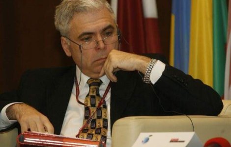 Europarlamentarul Adrian Severin, trimis in judecata de DNA pentru luare de mita